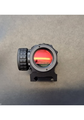 VIXEN RED DOT SIGHT 2 MOA #82012 10V TAKUU