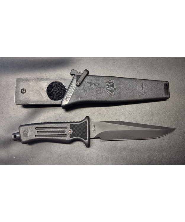 GERBER PATRIOT 5 3/4" BLACKIE COLLINS KÄYT